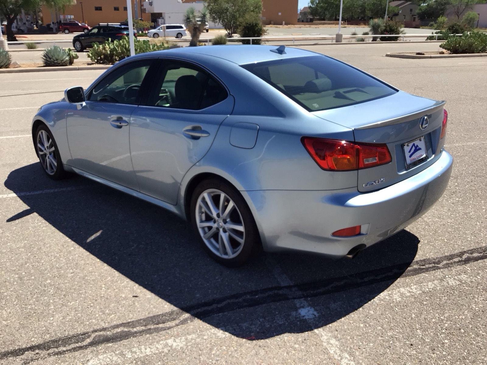 Used 2007  Lexus Base image 3
