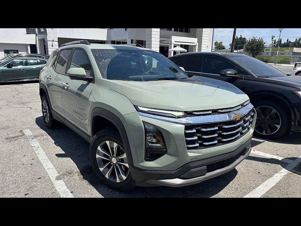 Used 2025 Cacti Green Chevrolet LT image 1