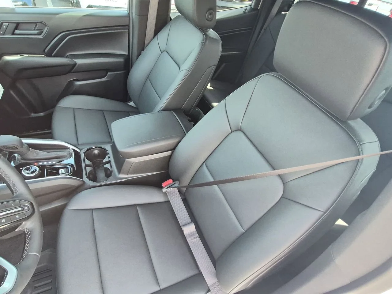 New 2026 Summit White Chevrolet Trail Boss image 19
