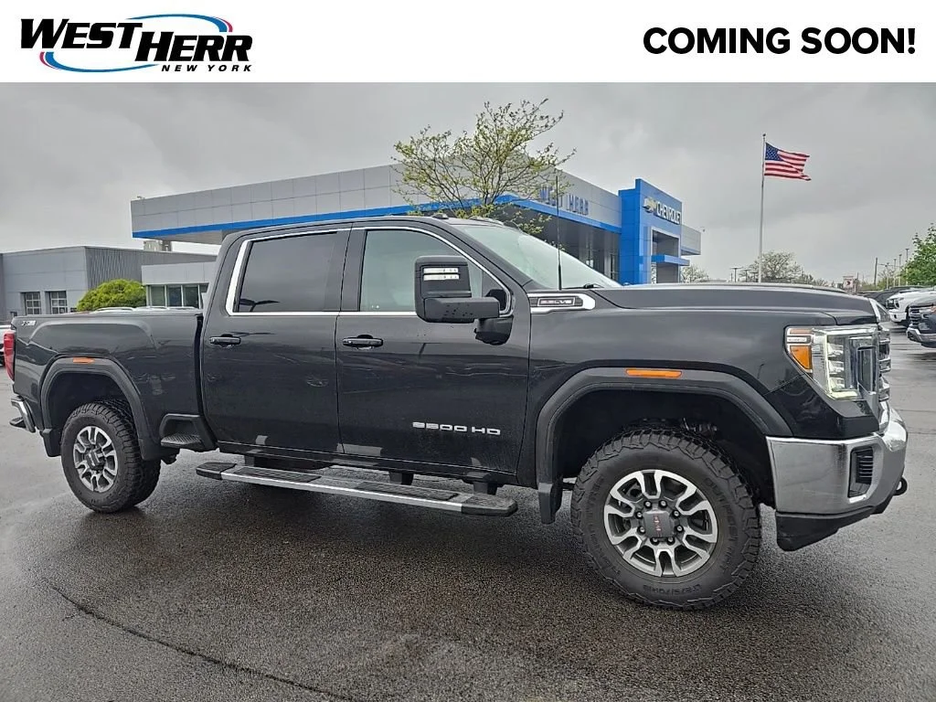 2022 GMC Sierra 4WD Crew Cab Standard Box SLE's photo
