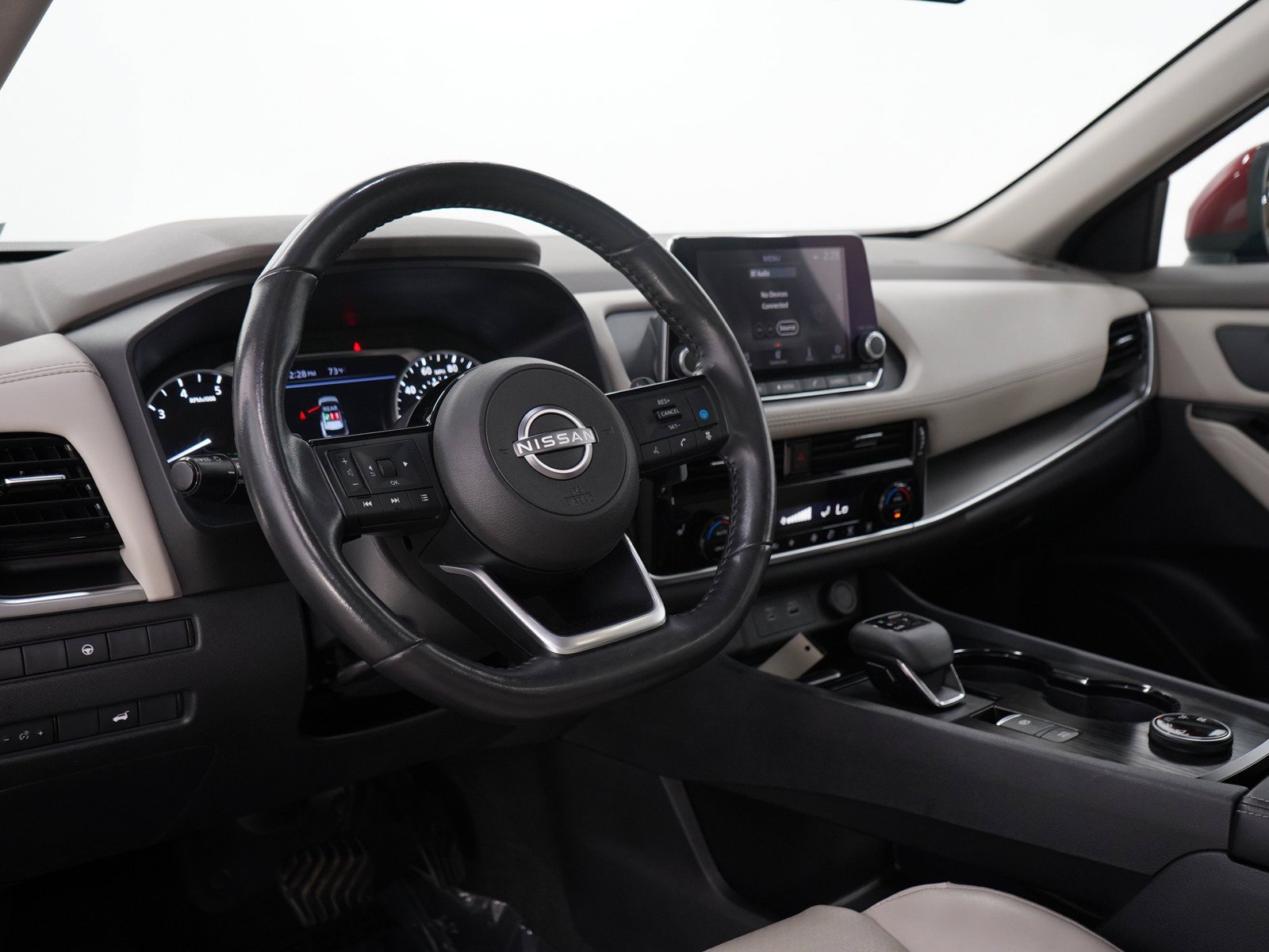Used 2023  Nissan SV image 24