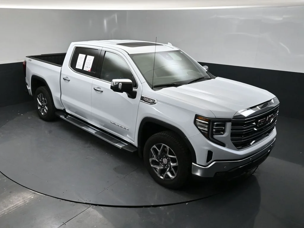 Used 2026 White GMC SLT image 38