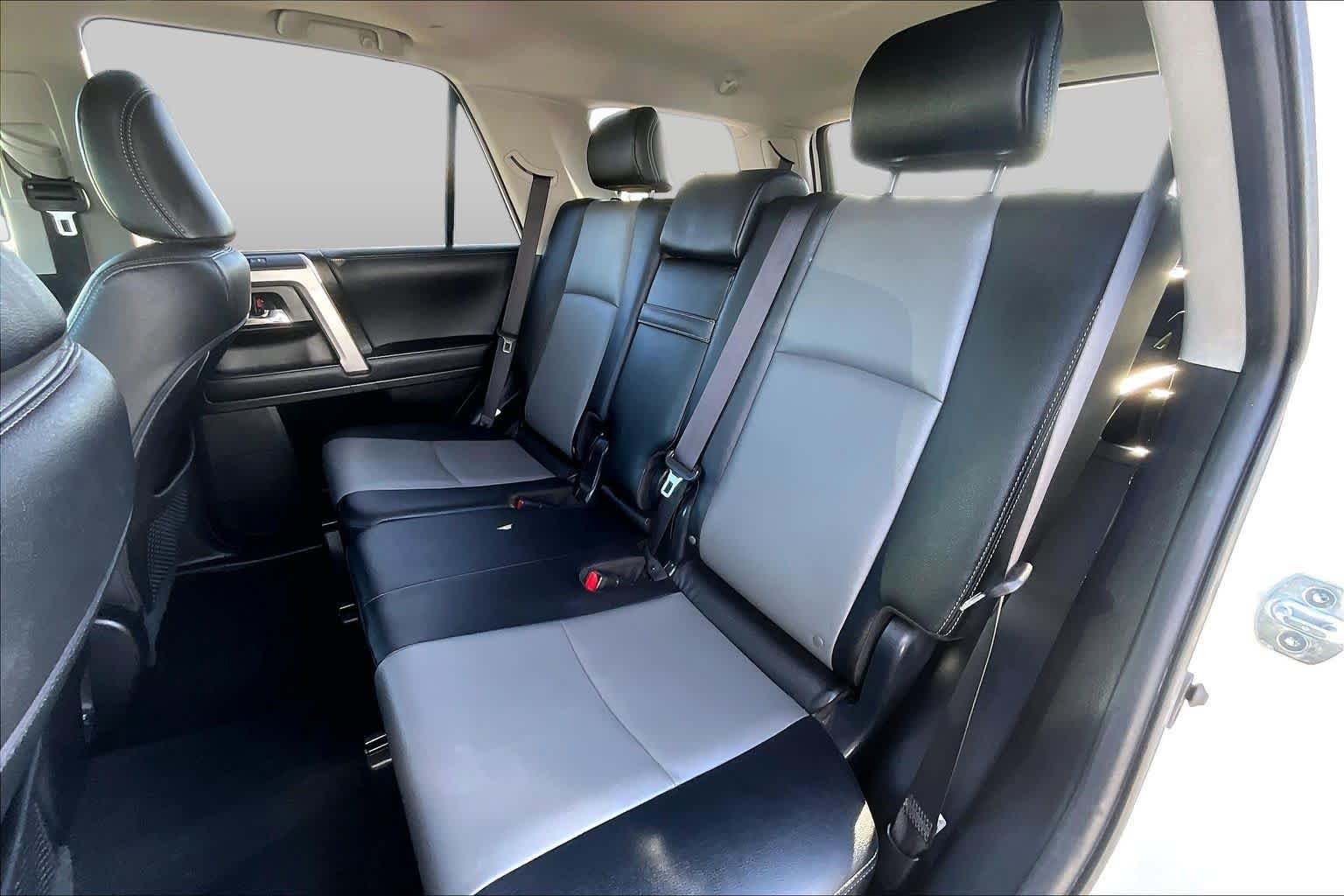 Used 2020 Super White Toyota SR5 Premium image 20