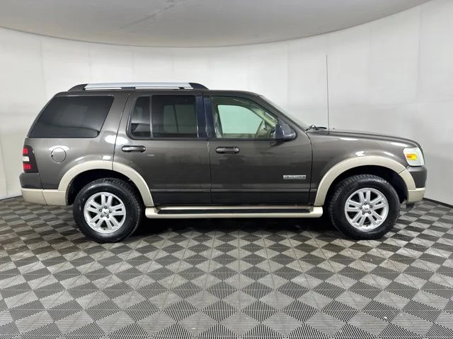 Used 2006 Gray Ford Eddie Bauer image 2