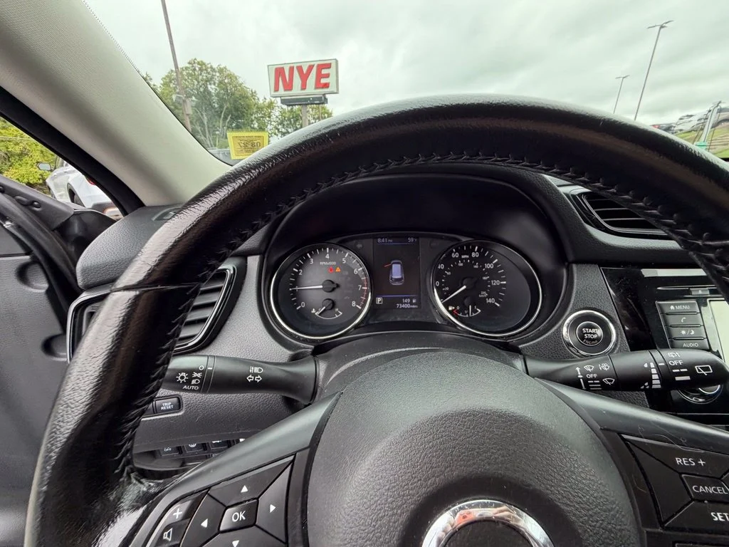 Used 2020 Gray Nissan SV image 25
