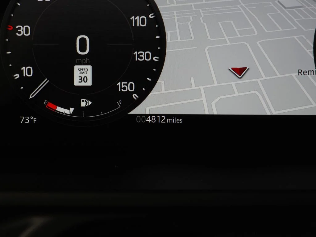 2025 Land Rover Defender V8 - Photo 24