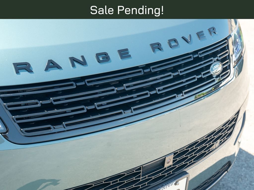 Used 2024 Green Land Rover SE image 16