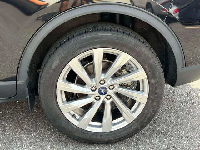 Used 2022 Black Ford Titanium image 16