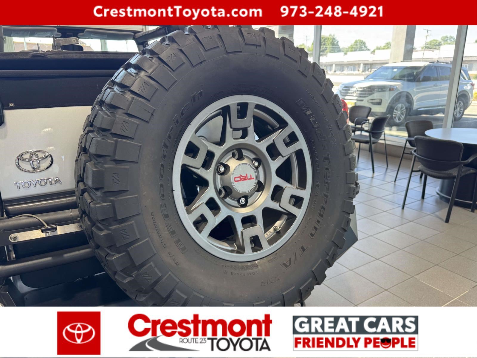 Used 2008 White/Titanium Metallic Toyota  image 31