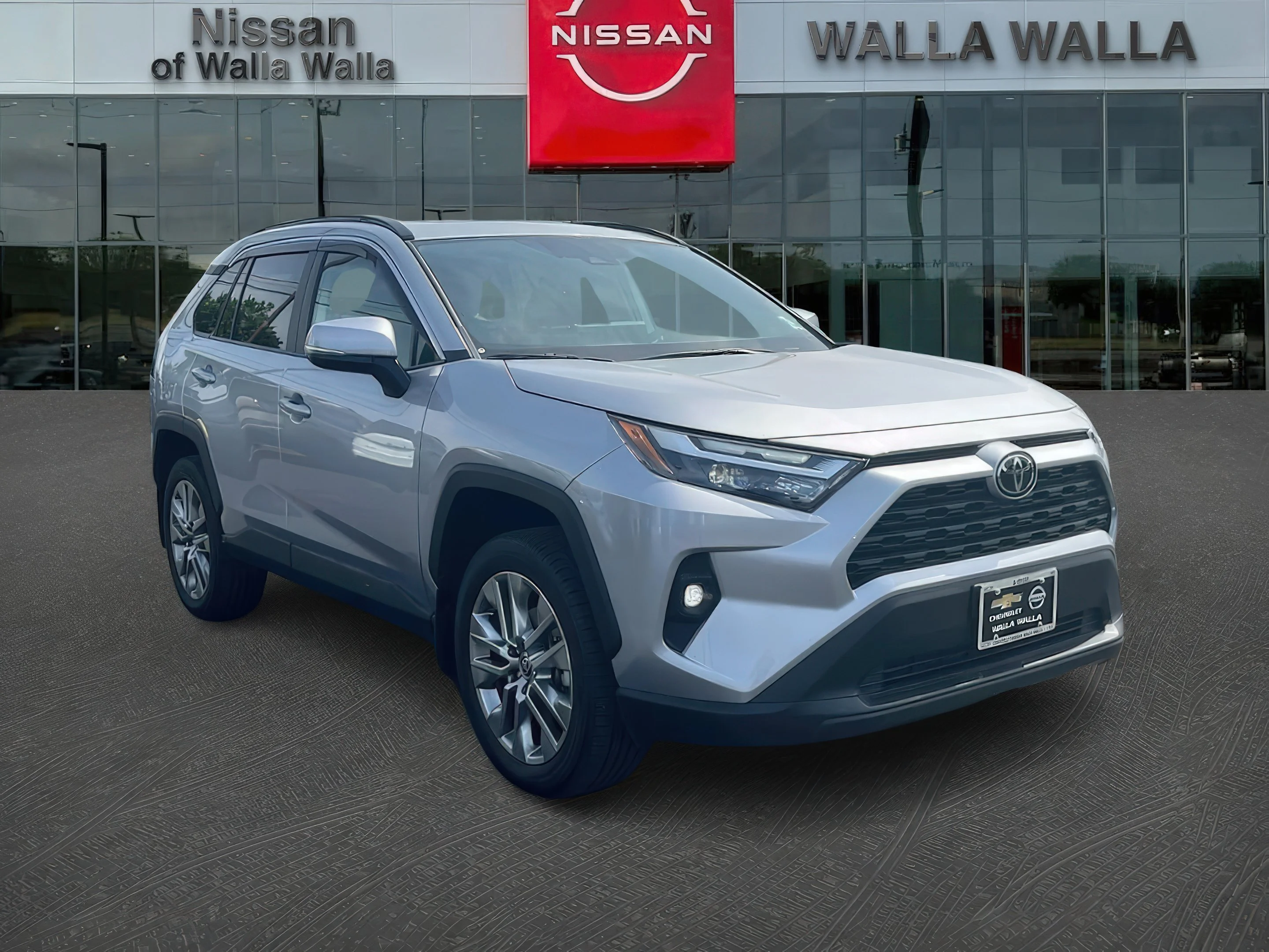 2023 Toyota RAV4 XLE Premium AWD's photo