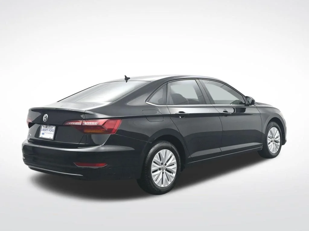 Used 2019 Black Volkswagen 1.4T S image 6