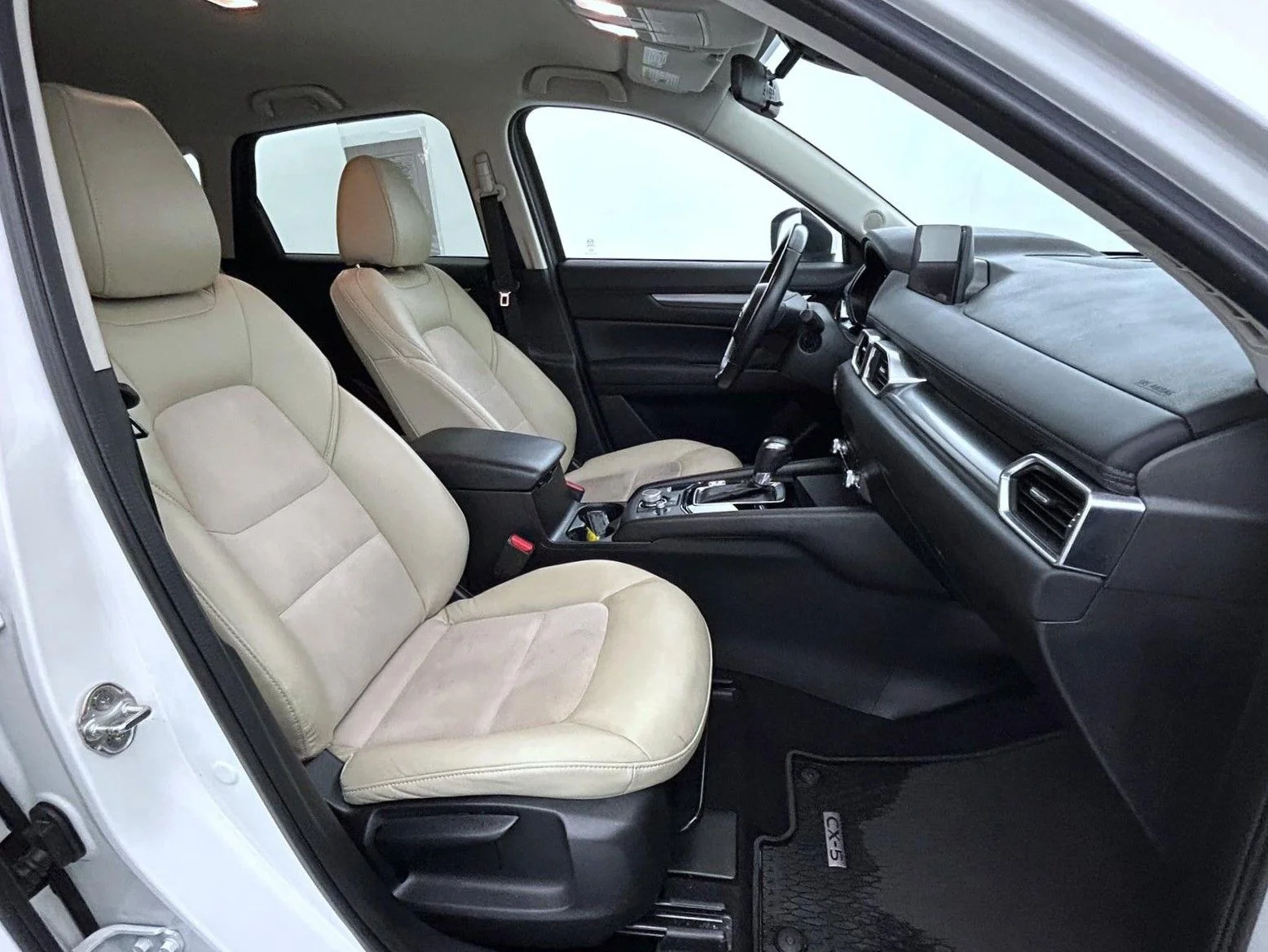 Used 2022 White Mazda 2.5 S Select Package image 15