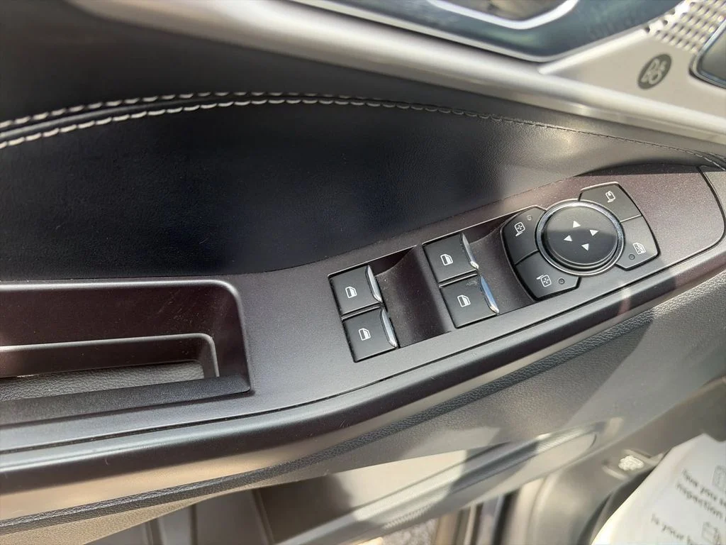 Used 2020 Black Ford Limited image 13