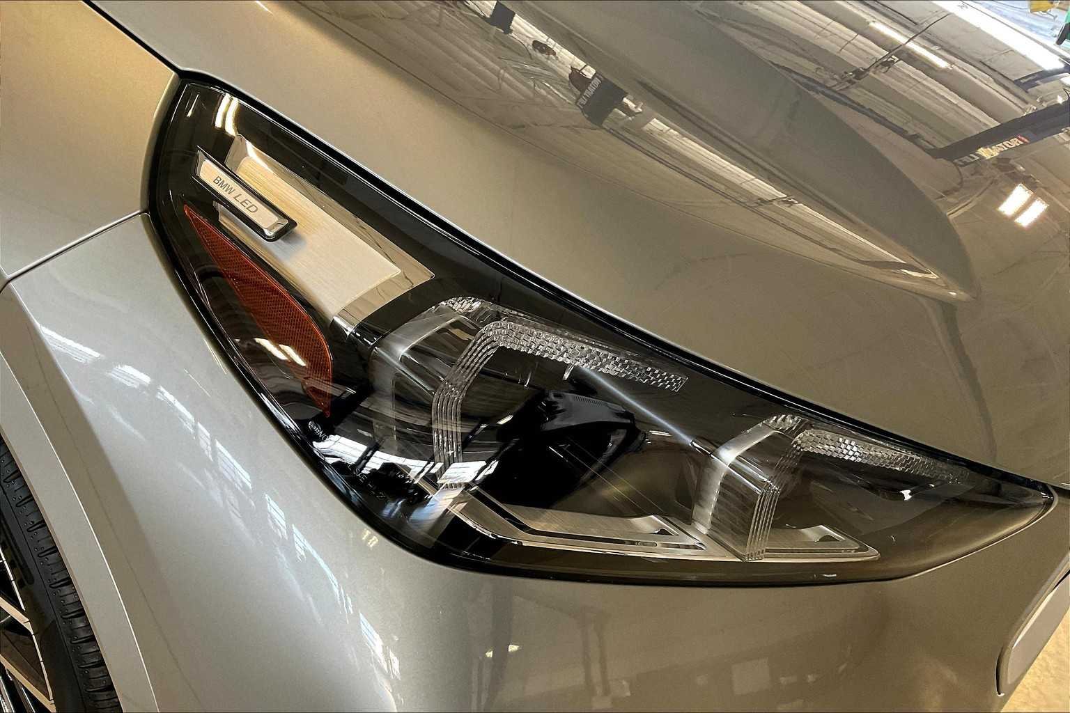 Used 2026 Space Silver Metallic BMW xDrive28i image 13