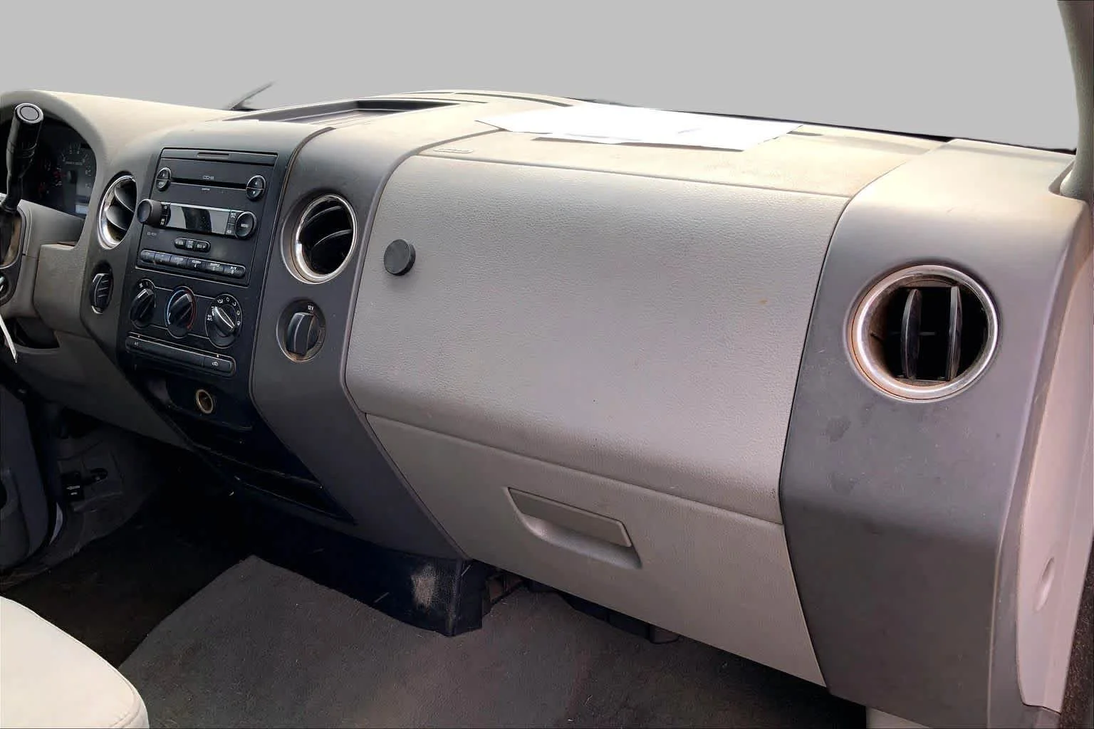 Used 2007 White Sand Tri-Coat Metallic Ford XLT image 17