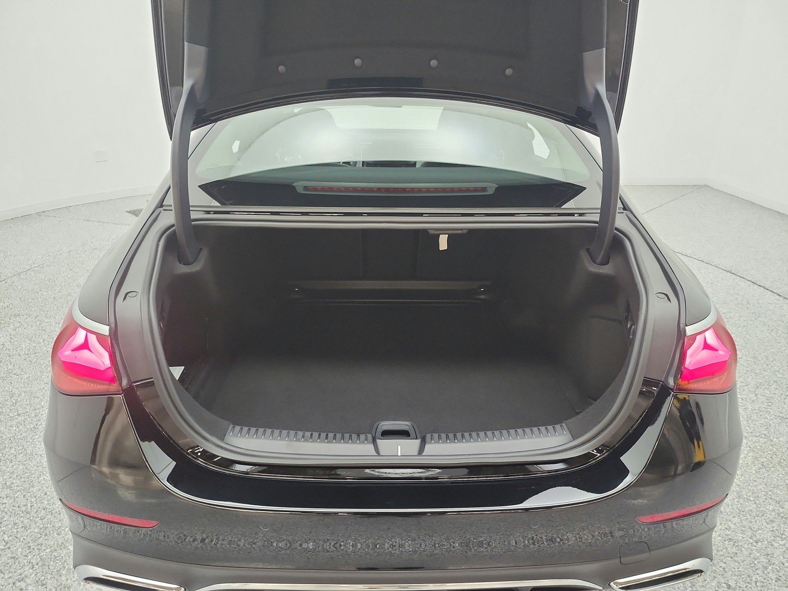 Certified Used 2026 Black Mercedes-Benz E 350 RWD Sedan image 18