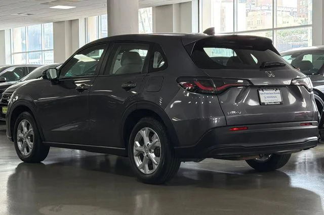 Certified Used 2025 Modern Steel Metallic Honda LX image 9
