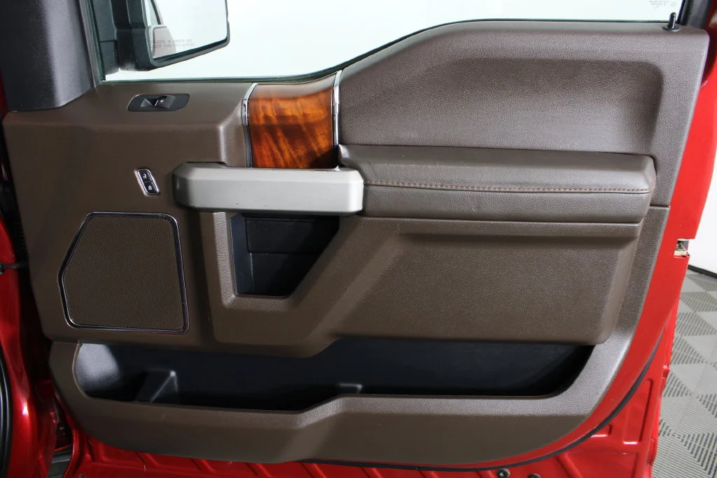 Used 2020 Red Ford King Ranch image 8