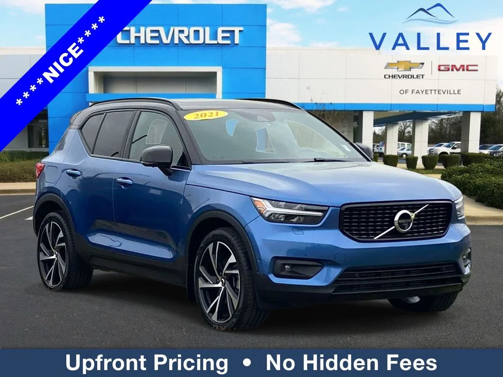 2021 Volvo XC40 R-Design