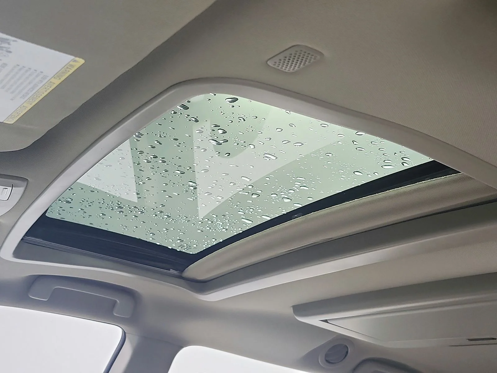 Used 2020 Green Toyota XLE Premium image 22