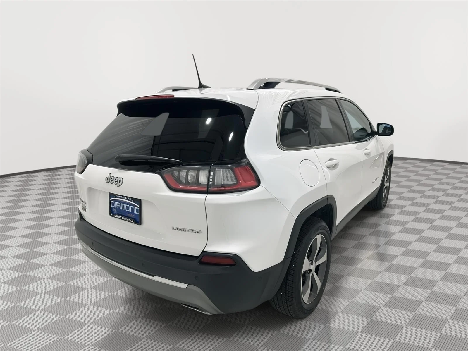 Used 2019 Bright White Clearcoat Jeep Limited image 5