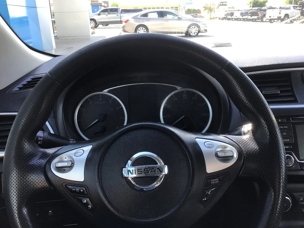 Used 2018 Brilliant Silver Nissan S image 14