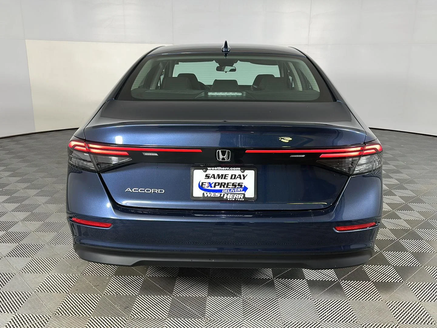 Used 2024 Canyon River Blue Metallic Honda EX image 27