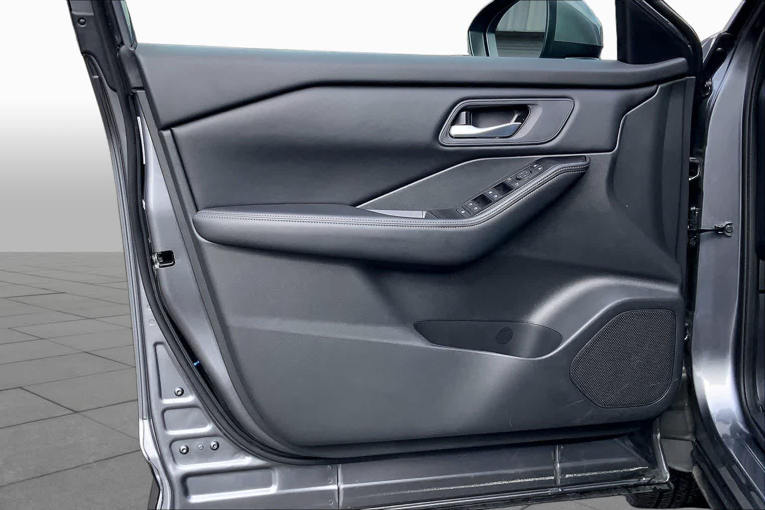 Used 2025 Gun Metallic Nissan SV image 21