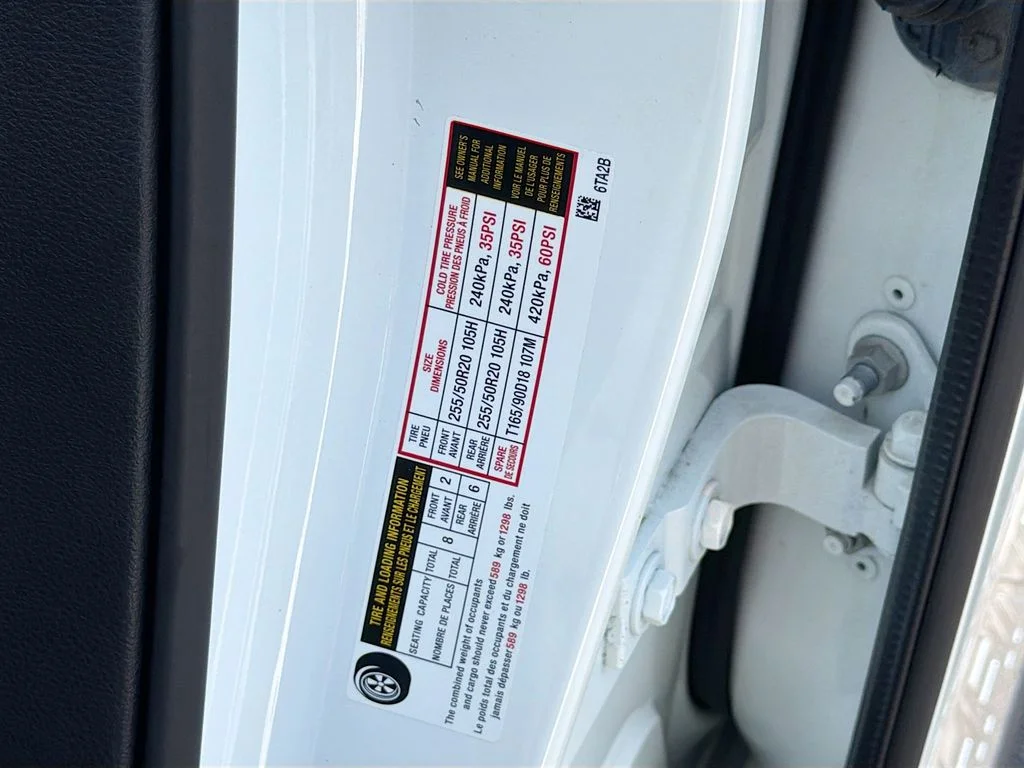 Used 2023 Pearl White Nissan Platinum image 36