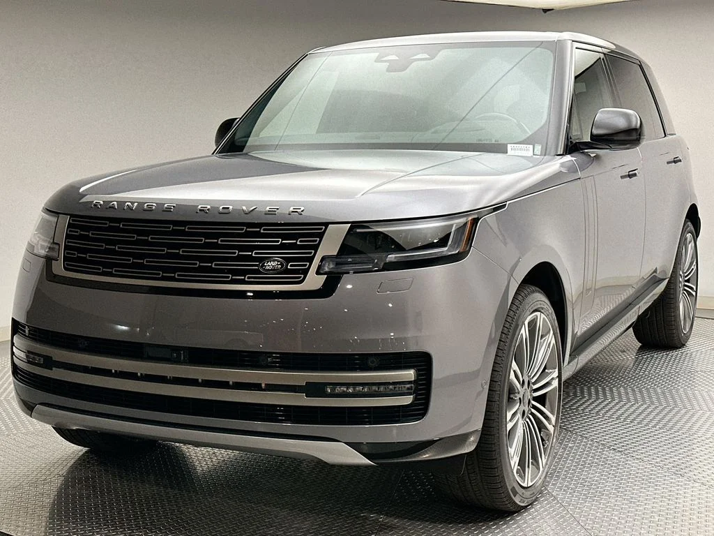 2026 Land Rover Range Rover 3.0 SE LWB 7's photo
