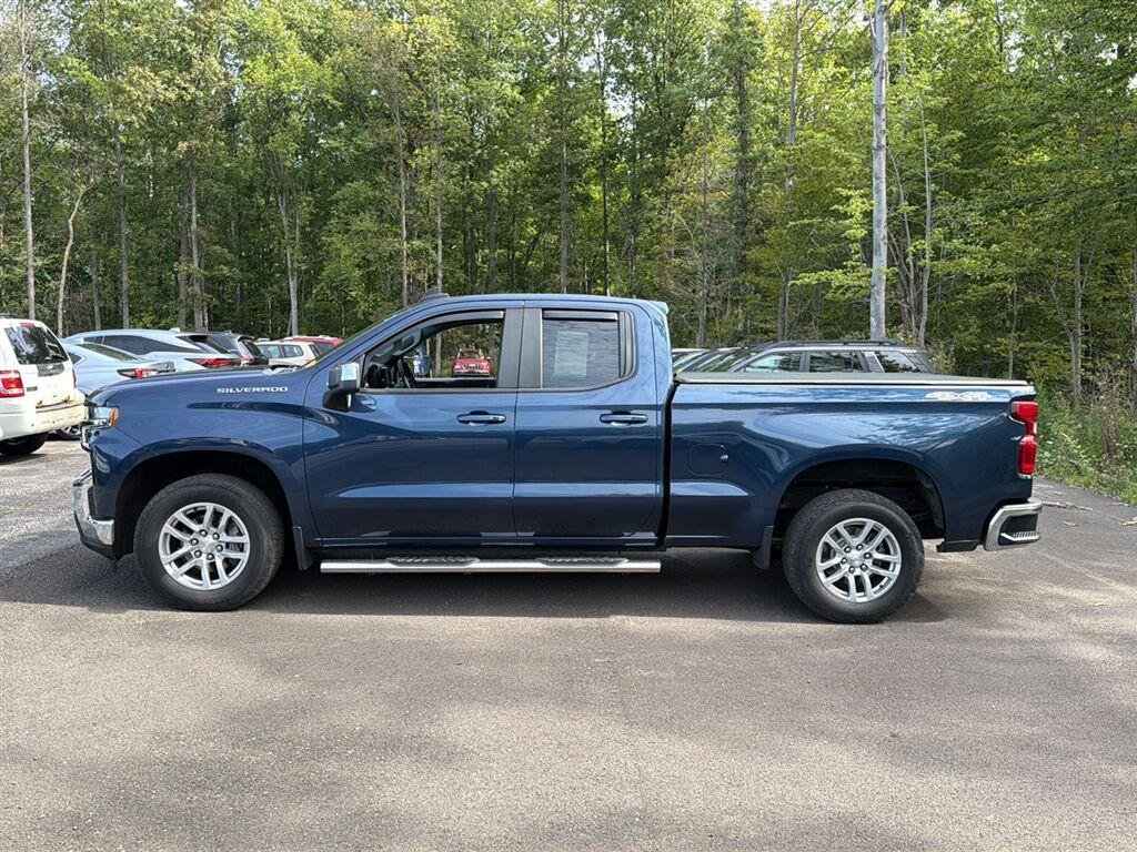 Used 2020 Northsky Blue Metallic Chevrolet LT image 11