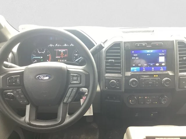 Used 2021 Oxford White Ford XLT image 9