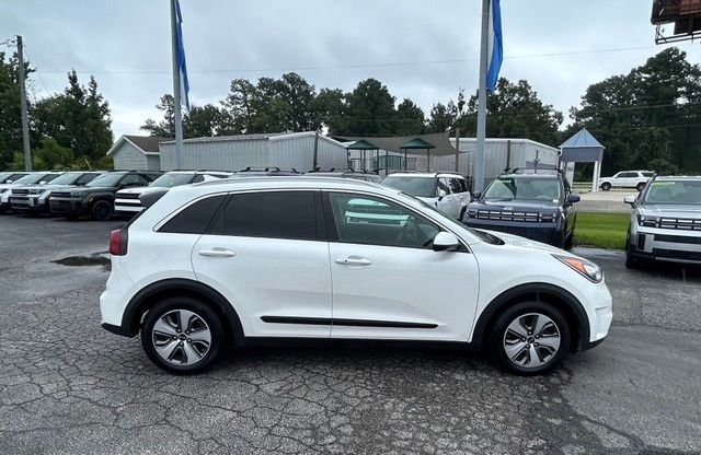 Used 2019 Kia Niro LX with VIN KNDCB3LC6K5243719 for sale in New Bern, NC