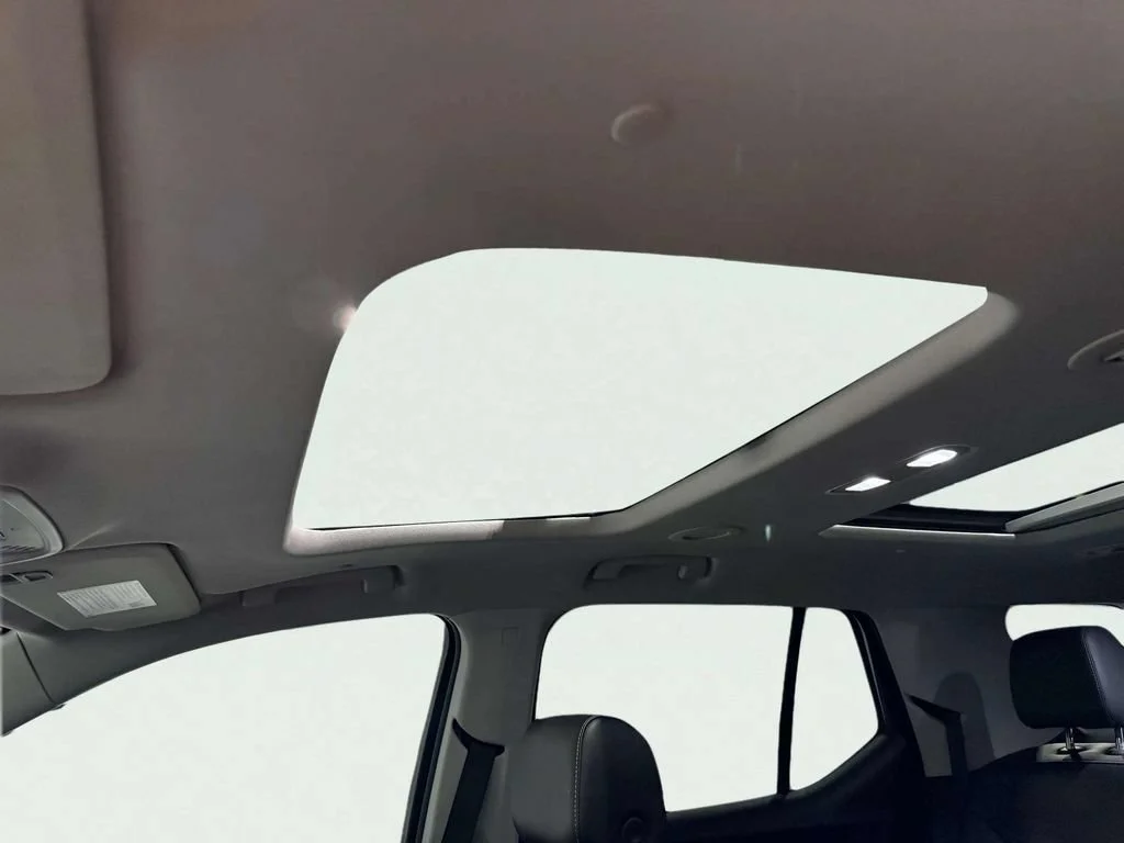 Certified Used 2021 SUMMIT WHITE Chevrolet Premier image 23