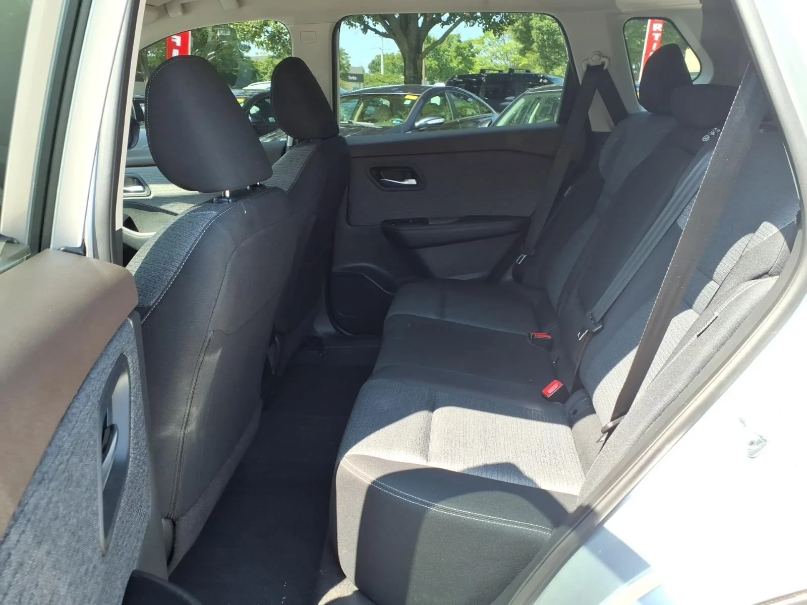 Used 2023  NISSAN SV image 20