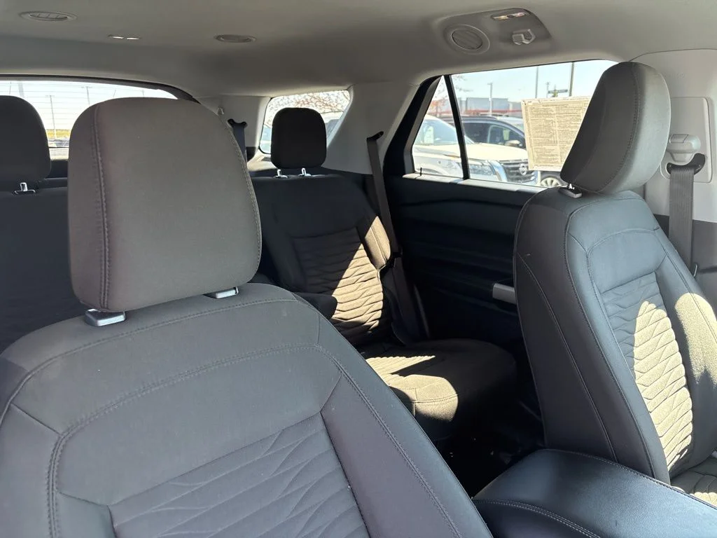 Used 2021 Oxford White Ford XLT image 37