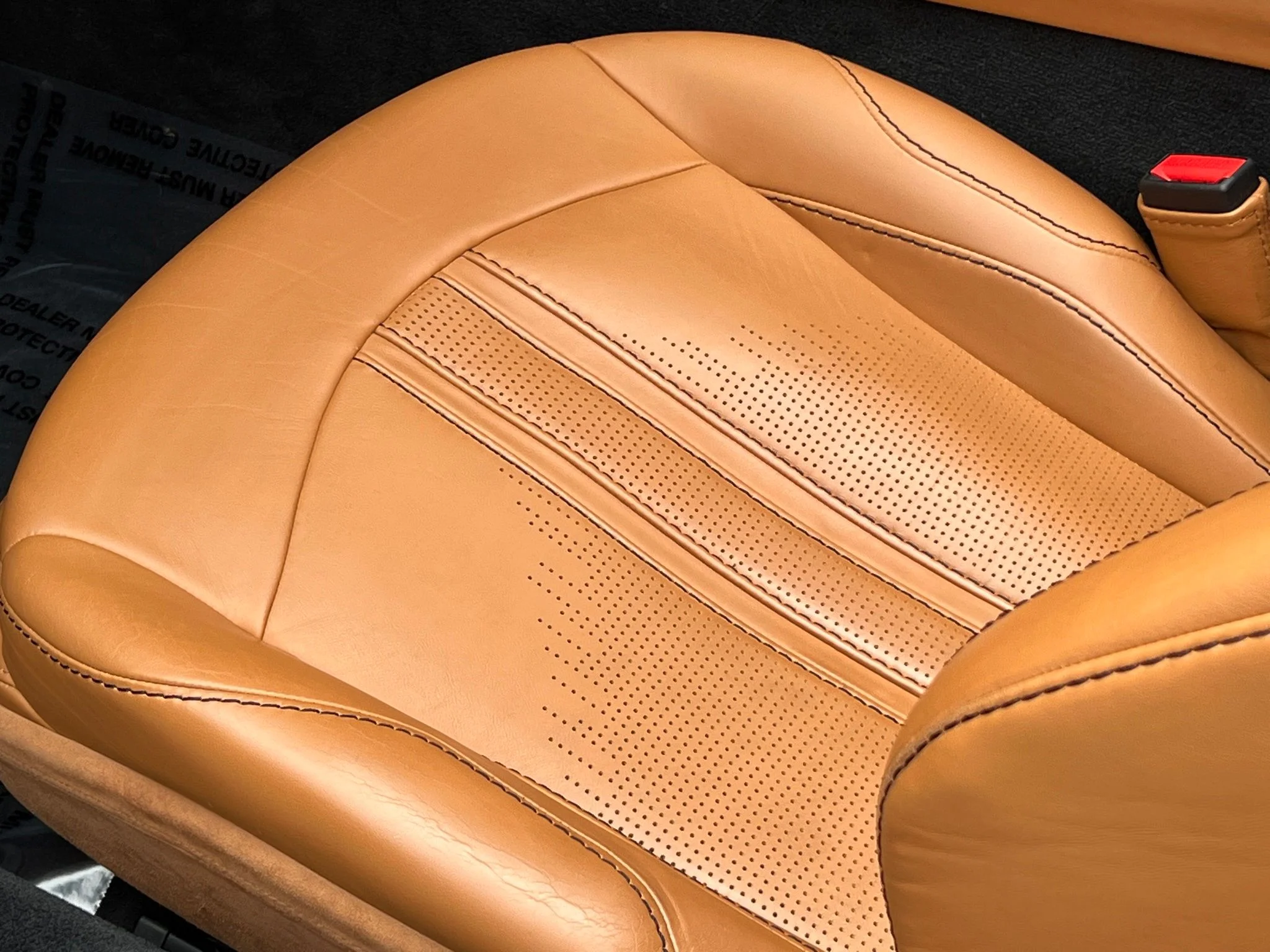 Used 2023 Green Aston Martin  image 35