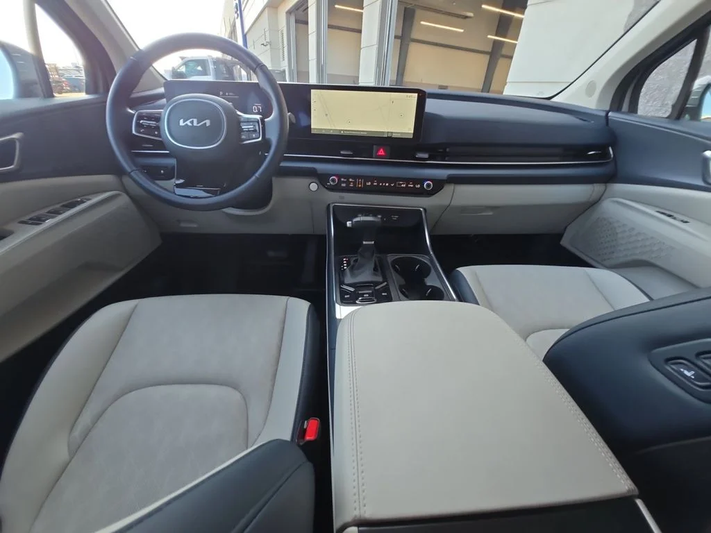 Used 2026 White Kia EX image 27