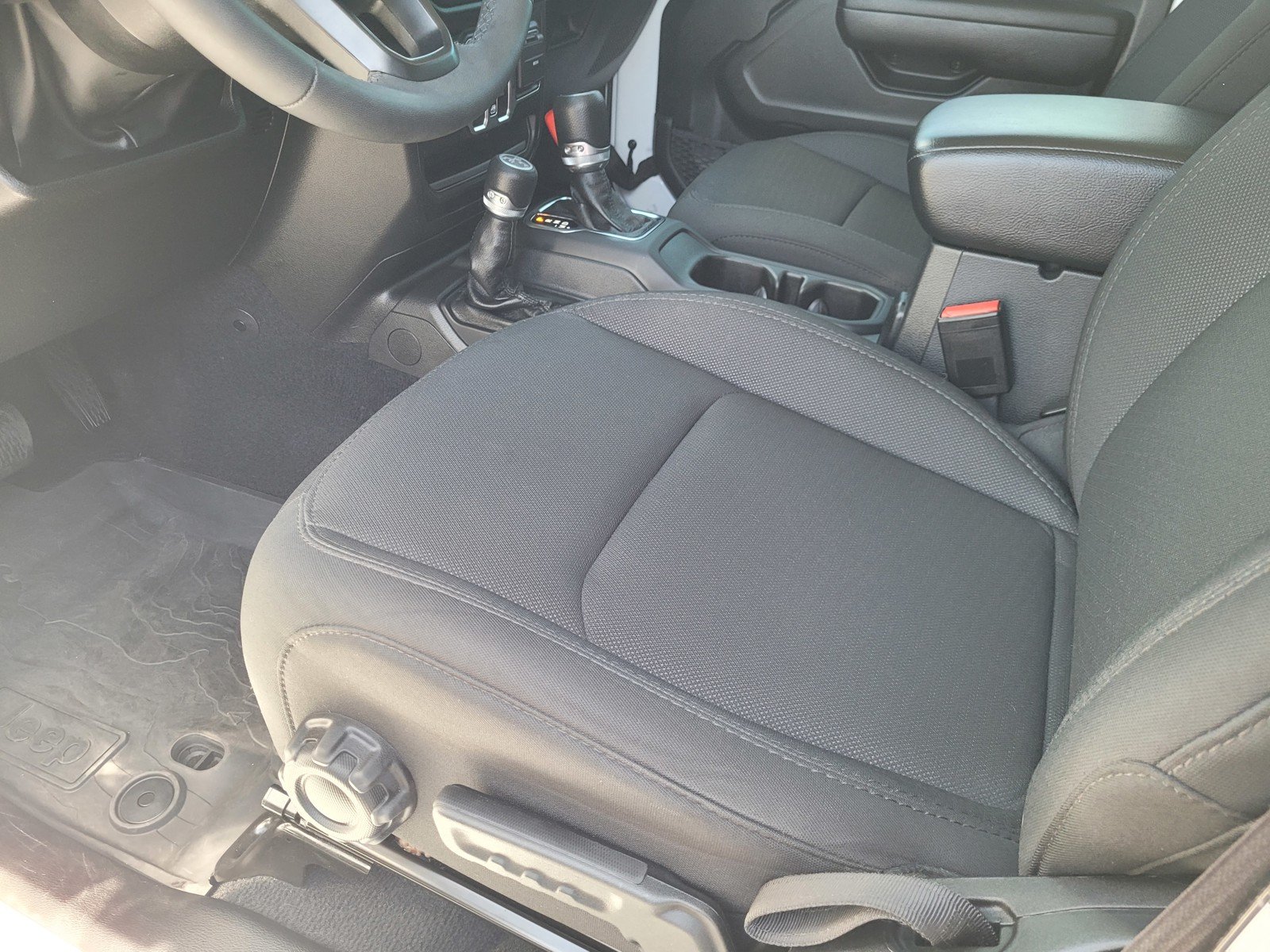 Used 2023 White Jeep Willys 4xe image 22