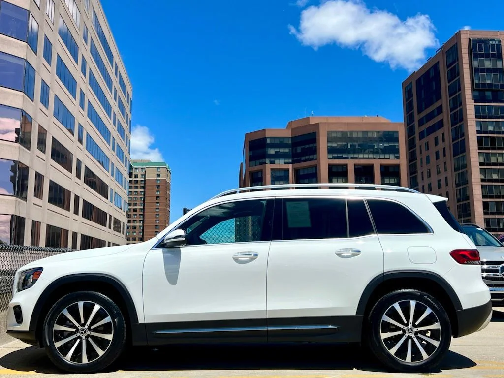 Certified Used 2023  Mercedes-Benz GLB 250 image 5