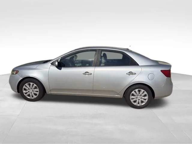 Used 2010 Silver Kia LX image 6