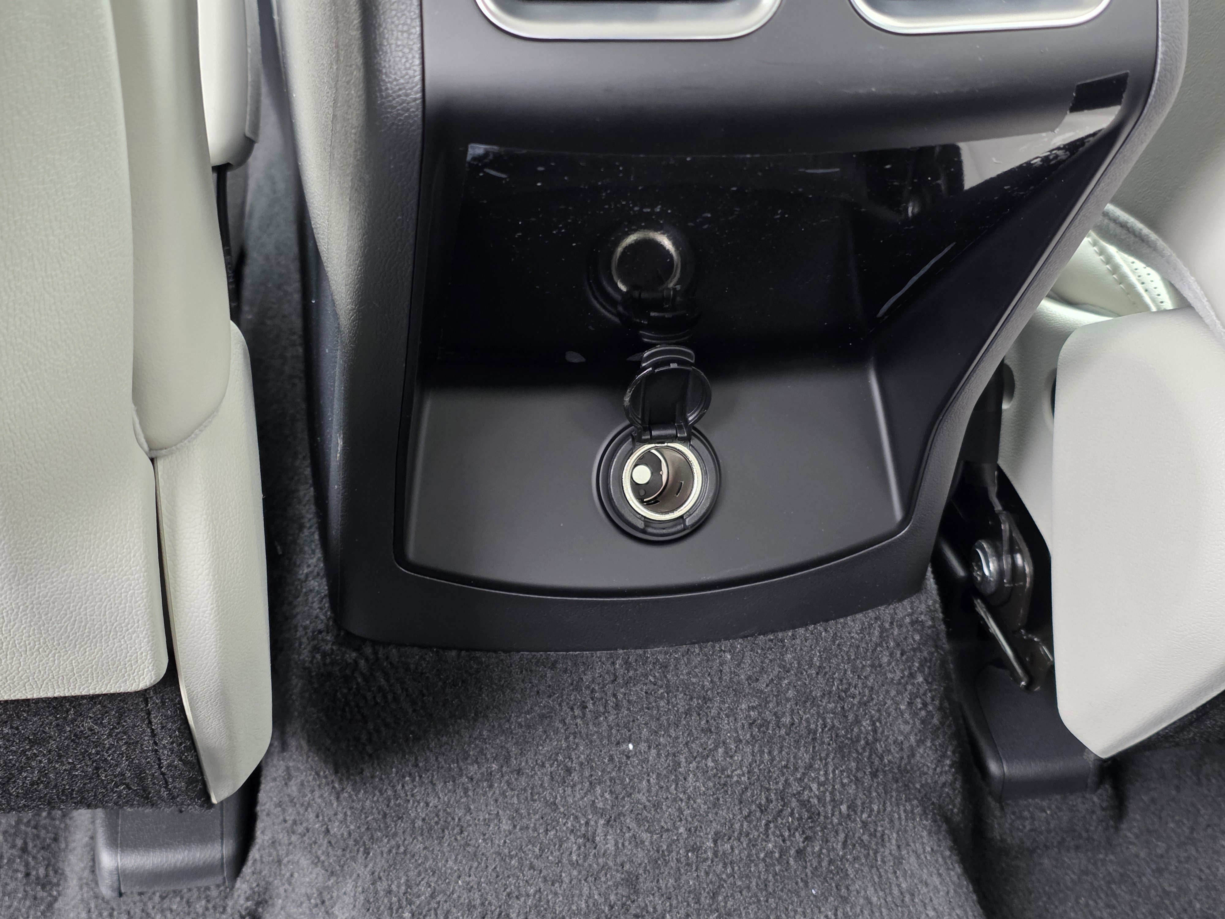 New 2026 Wolf Gray Kia X-Line EX AWD image 14