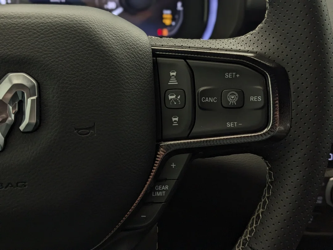 New 2026 Black RAM Sport - - 4x4 - HEMI V8 - Level 1 Equip - Sunroof & More! image 21