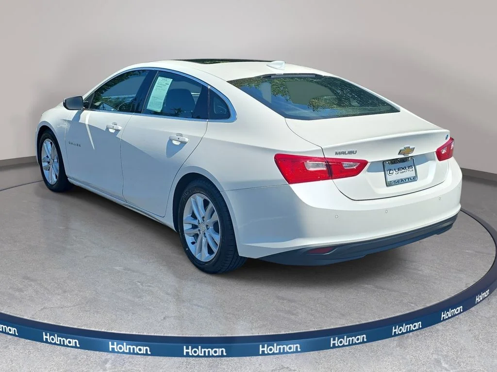 Used 2017 Beige Chevrolet Hybrid image 8