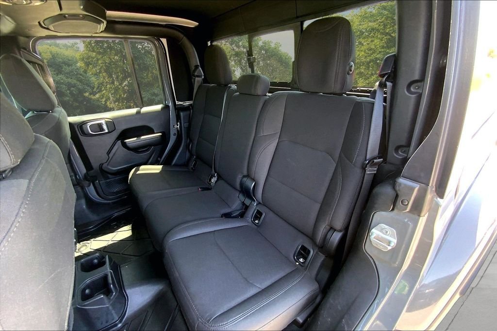 Used 2023 Gray Jeep Sport S image 23