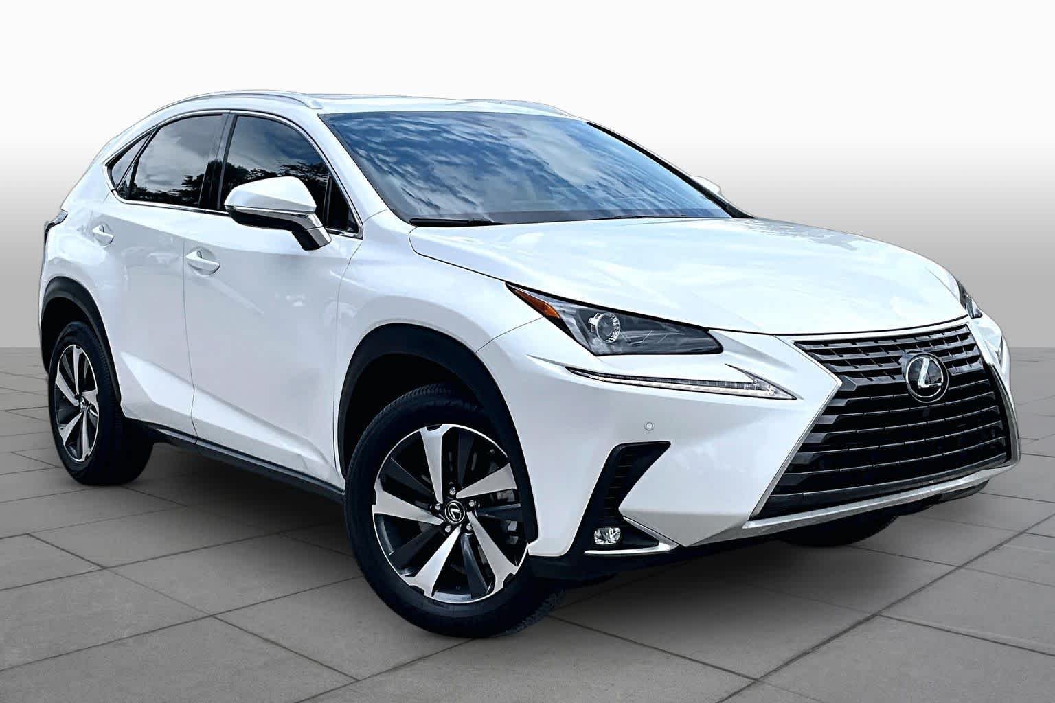 Used 2020 Eminent White Pearl Lexus  image 3