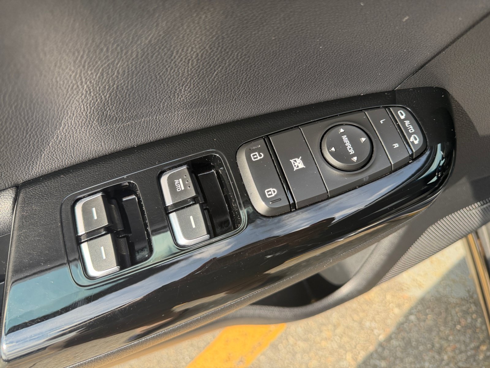 Certified Used 2020 Pacific Blue Kia SX Turbo image 30