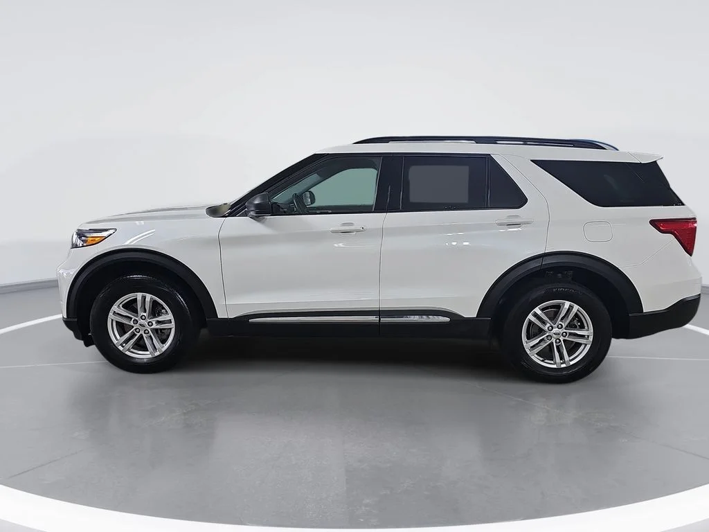 Used 2023 White Ford XLT image 7