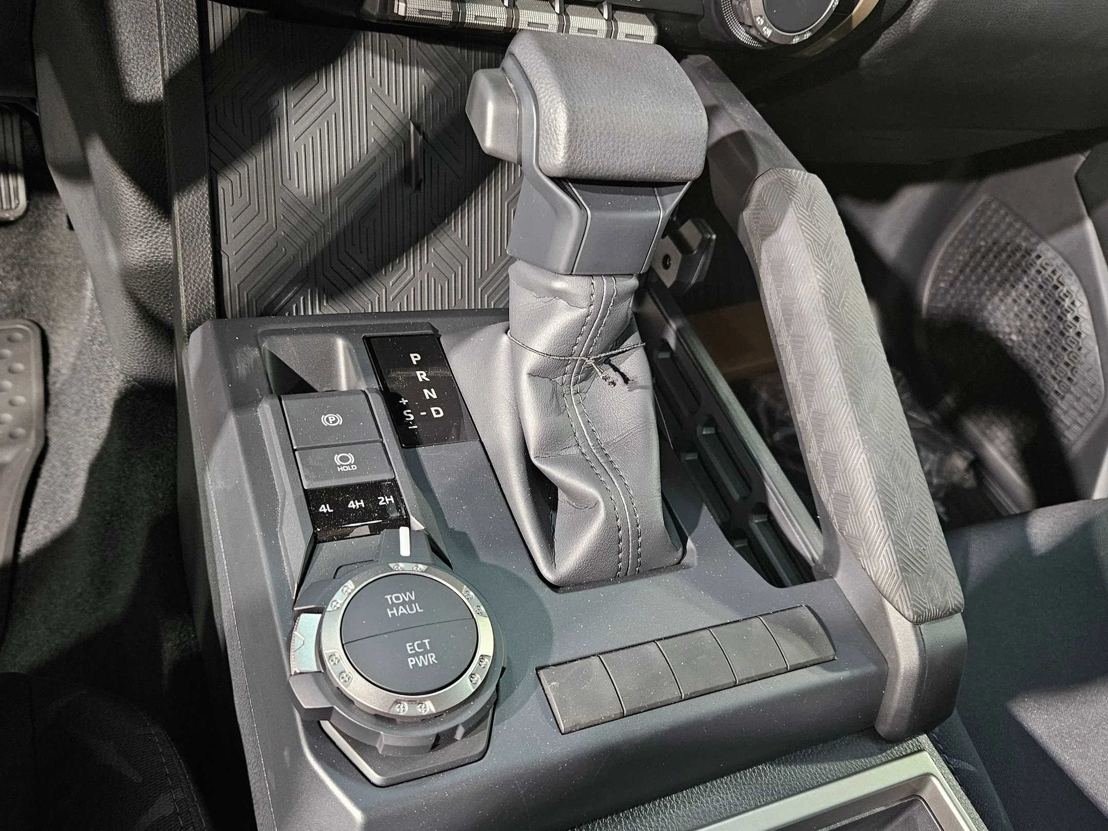 New 2026 Underground Toyota SR5 image 18