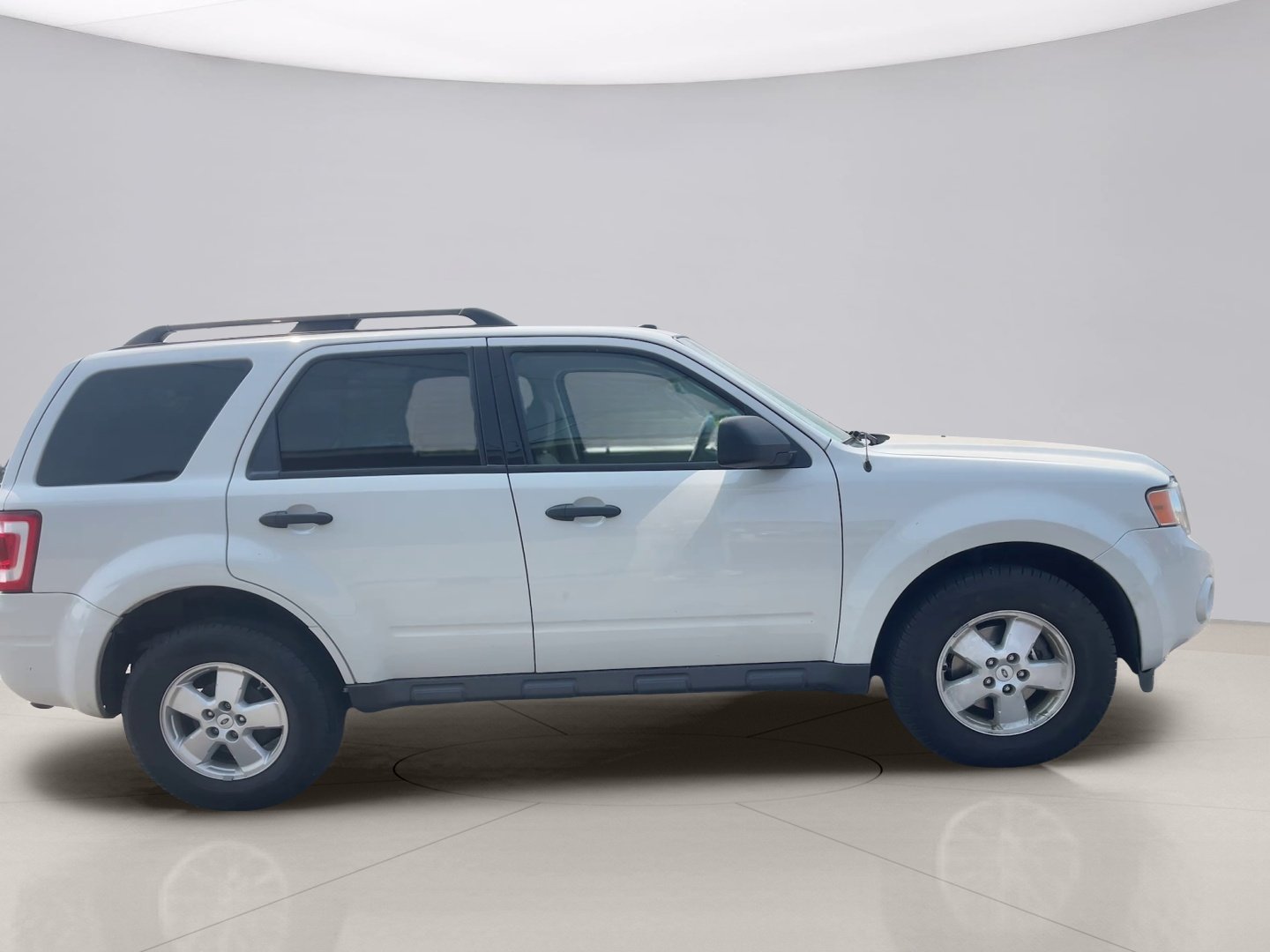 Used 2012 White Ford XLT image 6